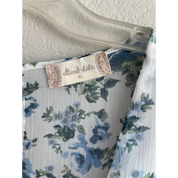 Altar'd State Floral Rompter Ruffled XL Shorts Boho V-Neck Blue Elastic Waist - Picture 5 of 6